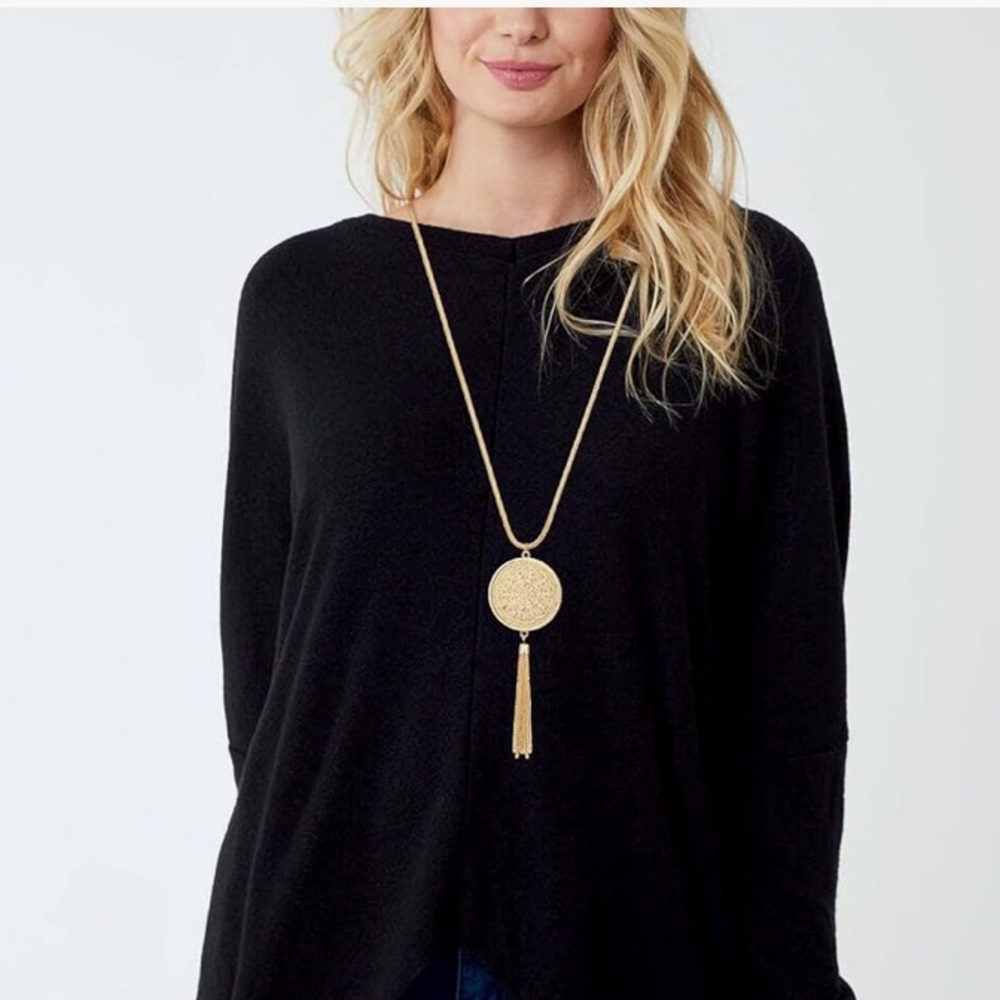 ✨NWT ✨Medallion Tassel Charm Statement Gold Necklace✨ Handmade ✨Artisan✨…